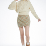 Waist Mark Cable Sweater